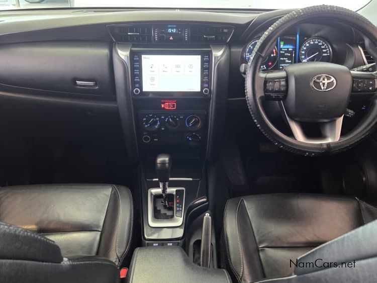 2020 Toyota Fortuner photo 4