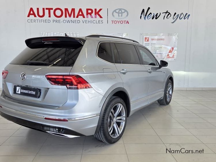 2021 Volkswagen Tiguan photo 2