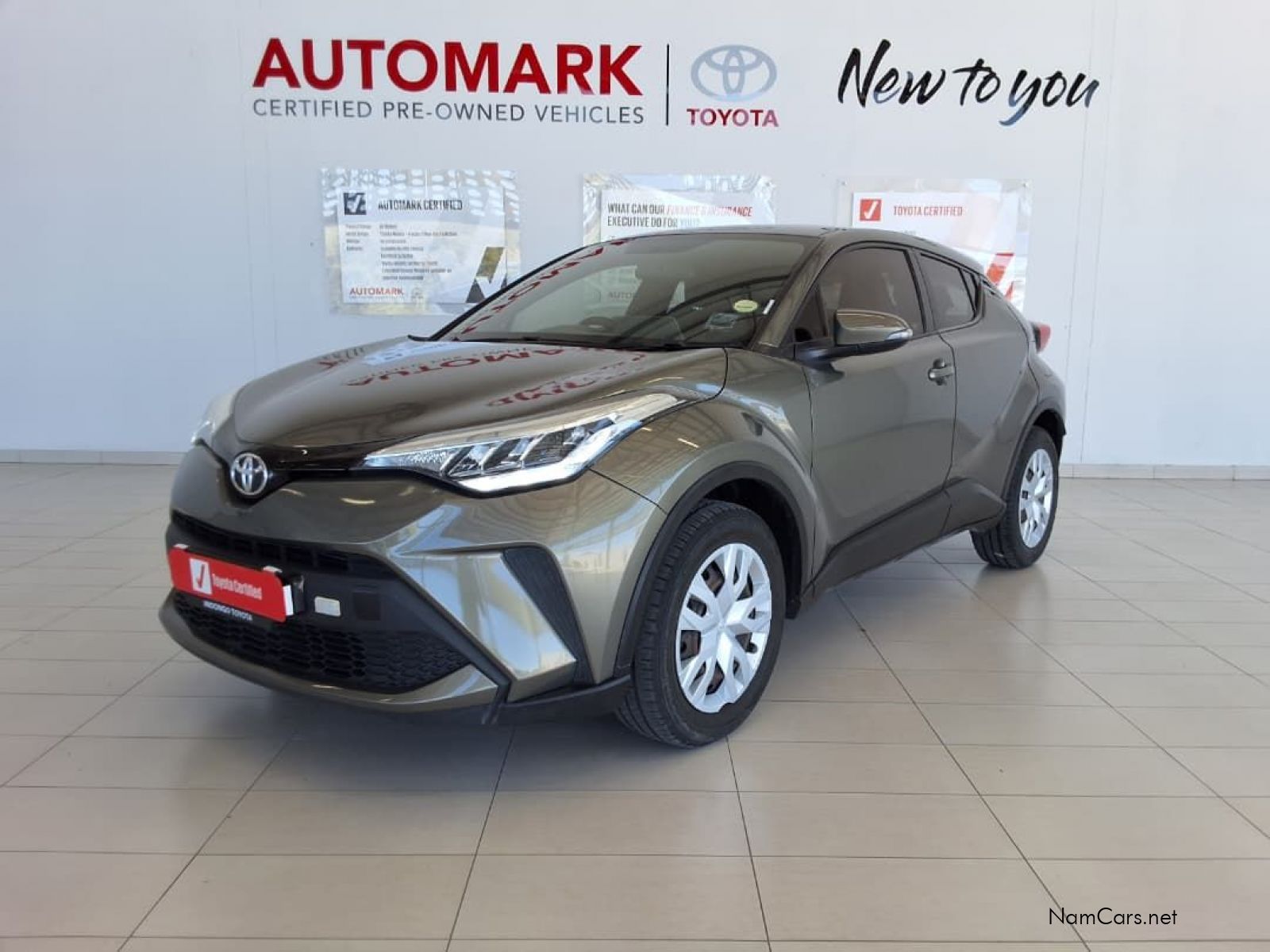 2021 Toyota C-HR photo 1