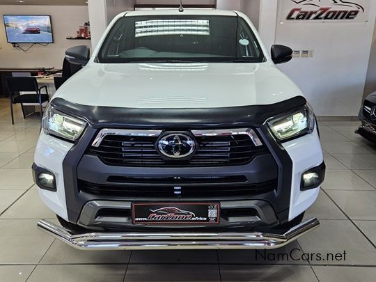 2025 Toyota Hilux photo 2