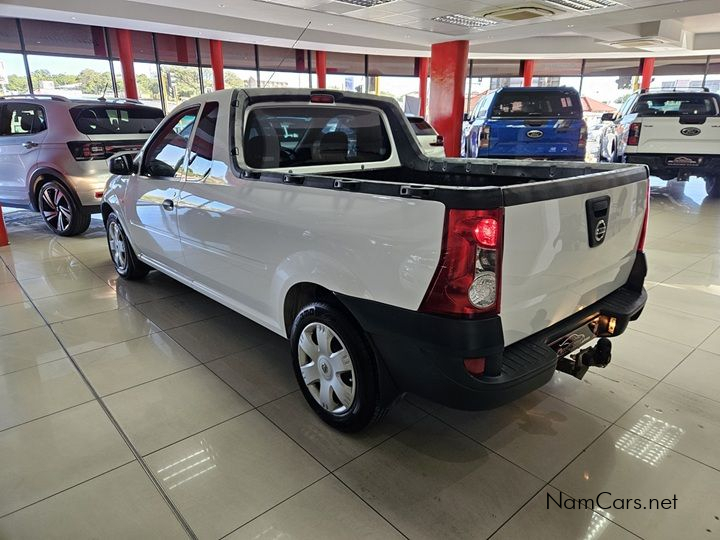 2021 Nissan NP200 photo 6