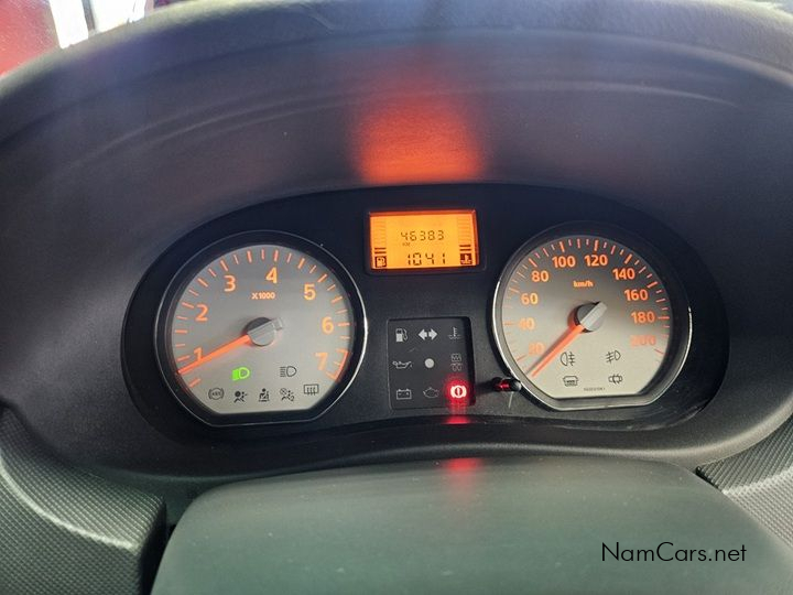 2021 Nissan NP200 photo 9