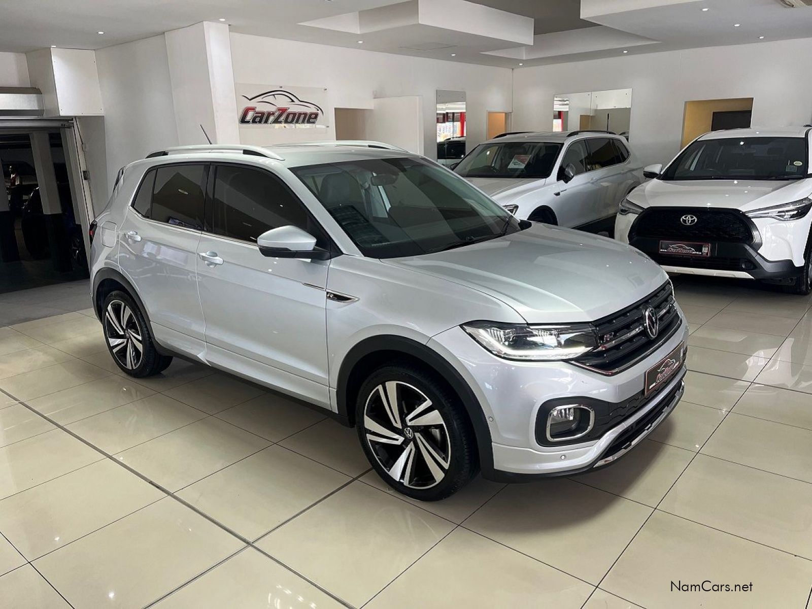 2022 Volkswagen T-Cross photo 1