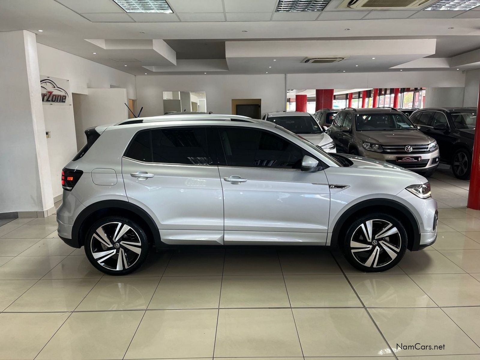 2022 Volkswagen T-Cross photo 2