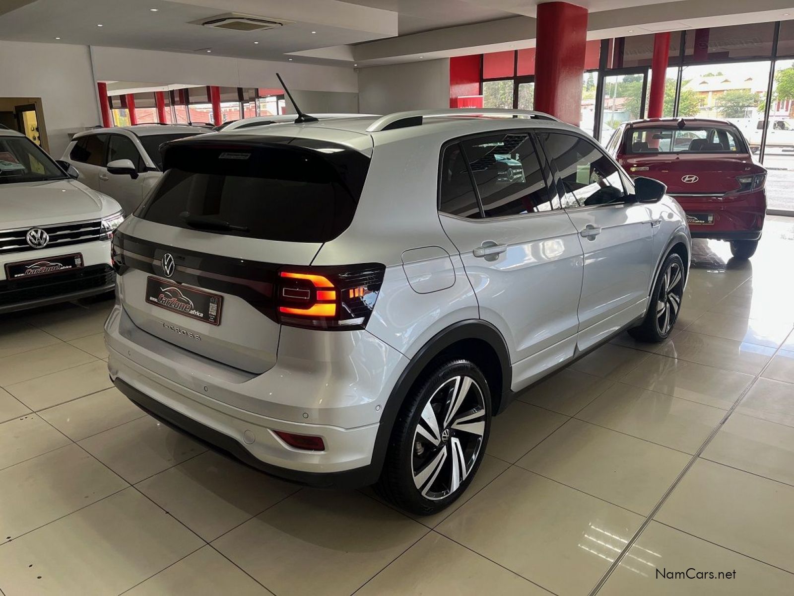 2022 Volkswagen T-Cross photo 3