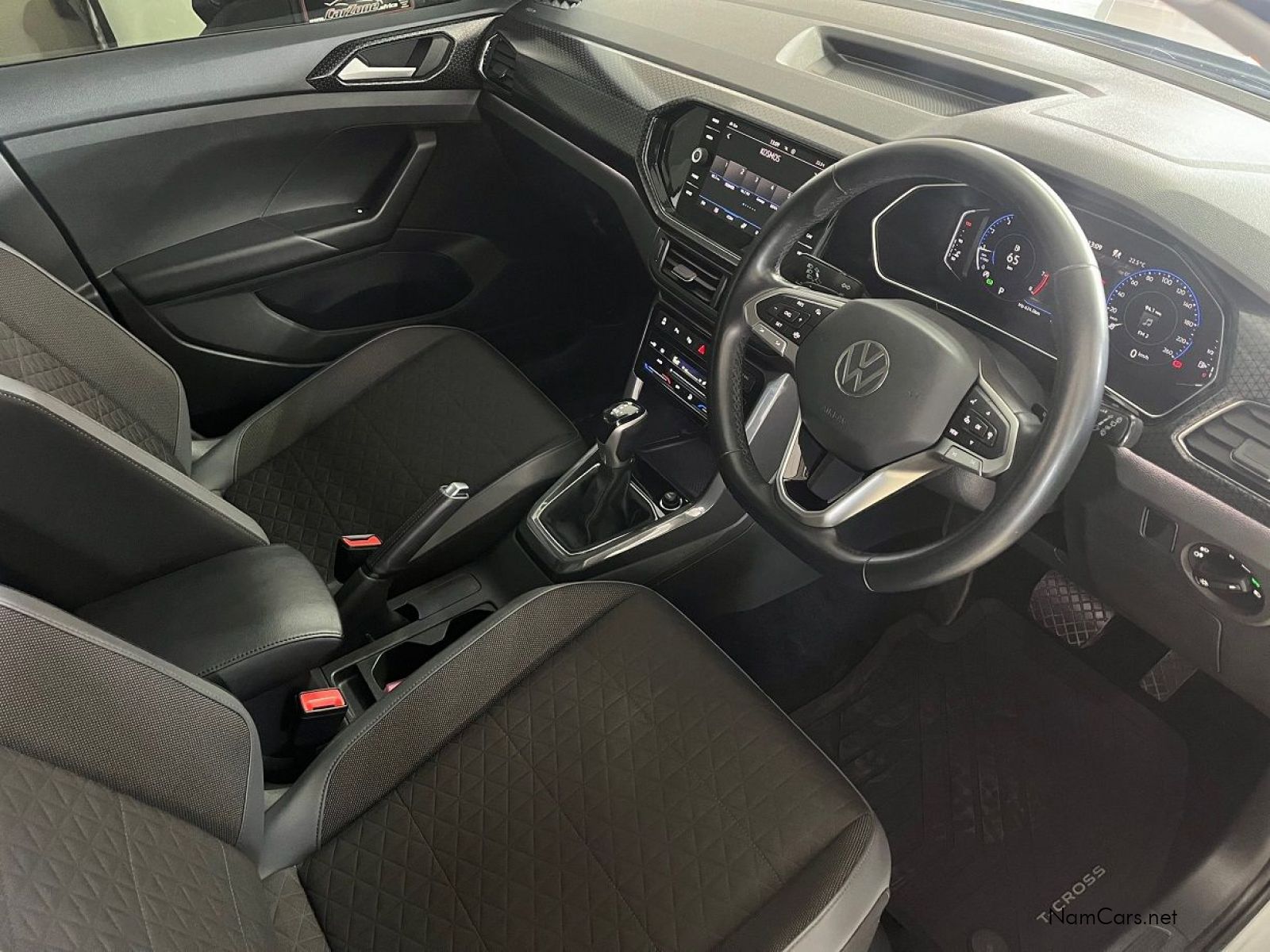 2022 Volkswagen T-Cross photo 6