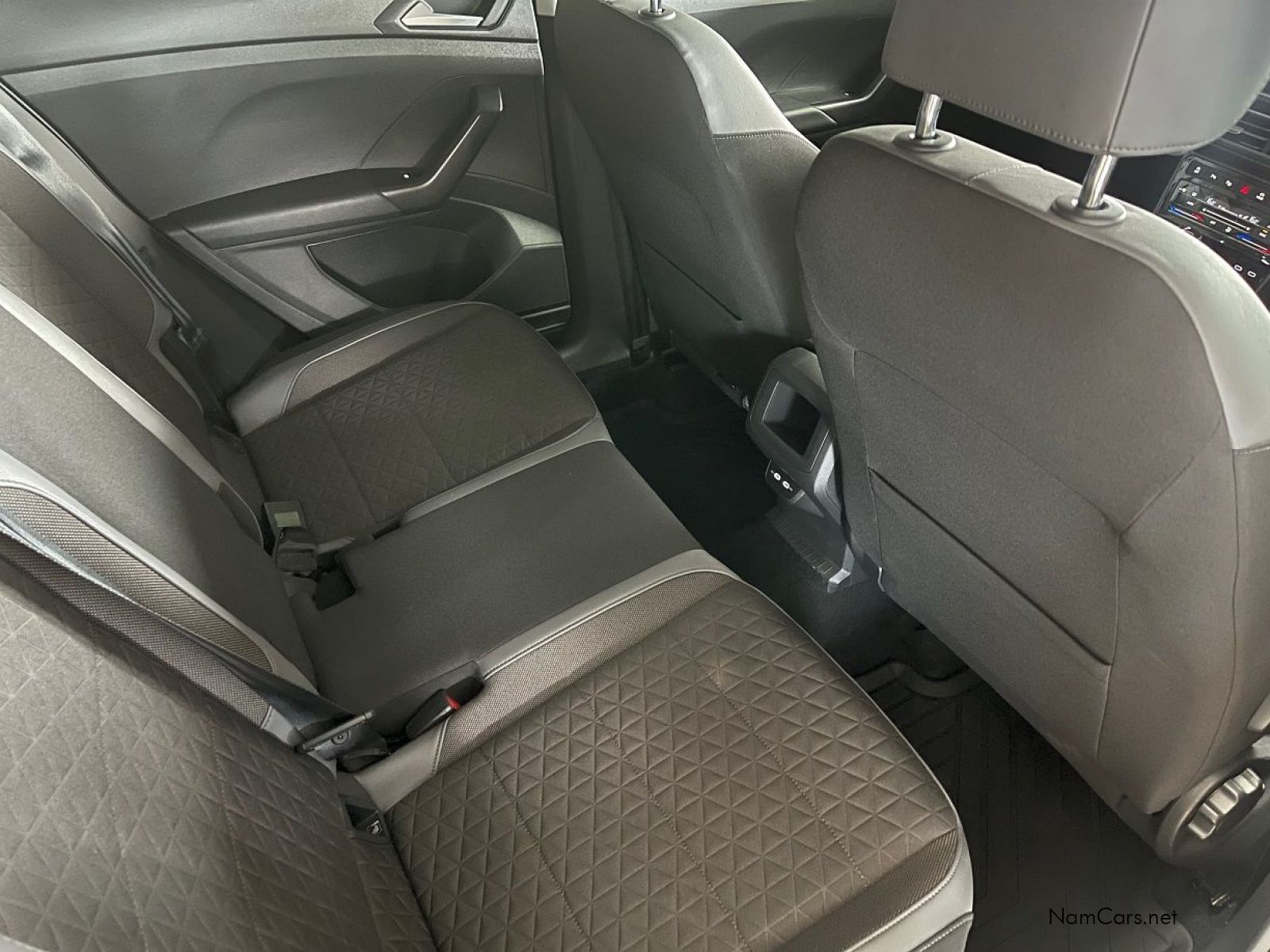 2022 Volkswagen T-Cross photo 7