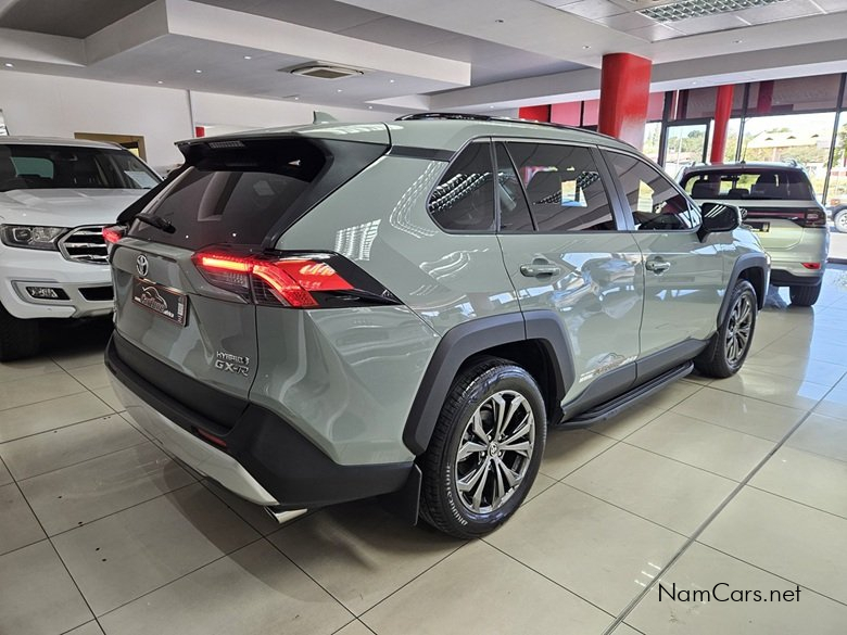 2025 Toyota Rav4 photo 4