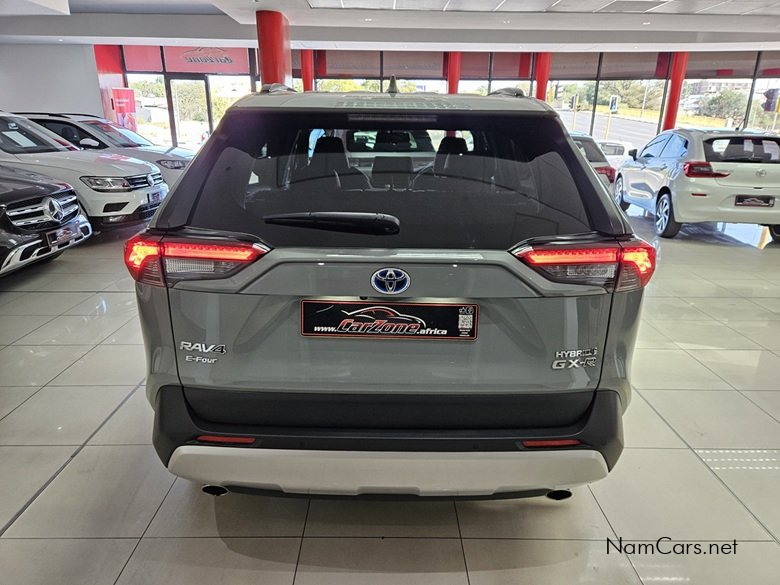 2025 Toyota Rav4 photo 5