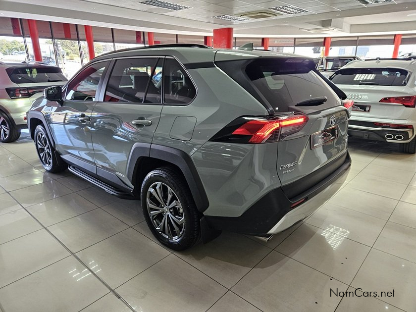 2025 Toyota Rav4 photo 6