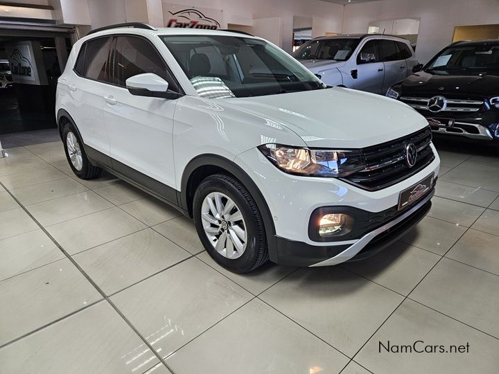 2023 Volkswagen T-Cross photo 1