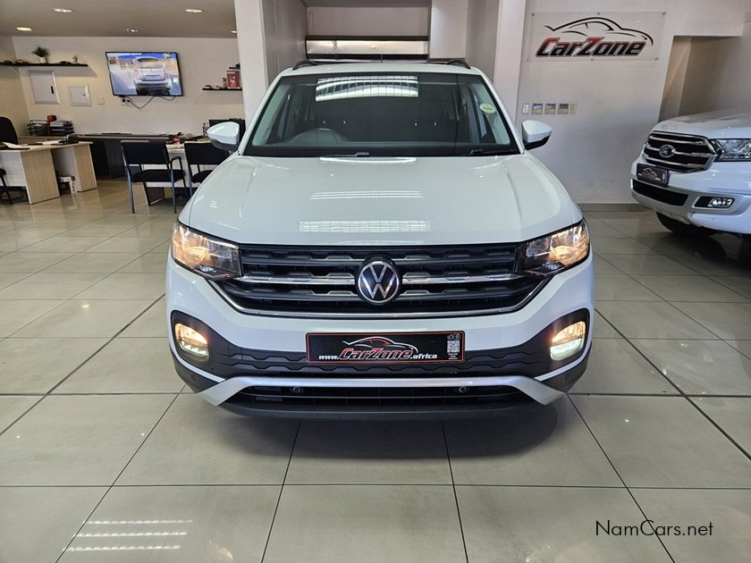 2021 Volkswagen T-Cross photo 2