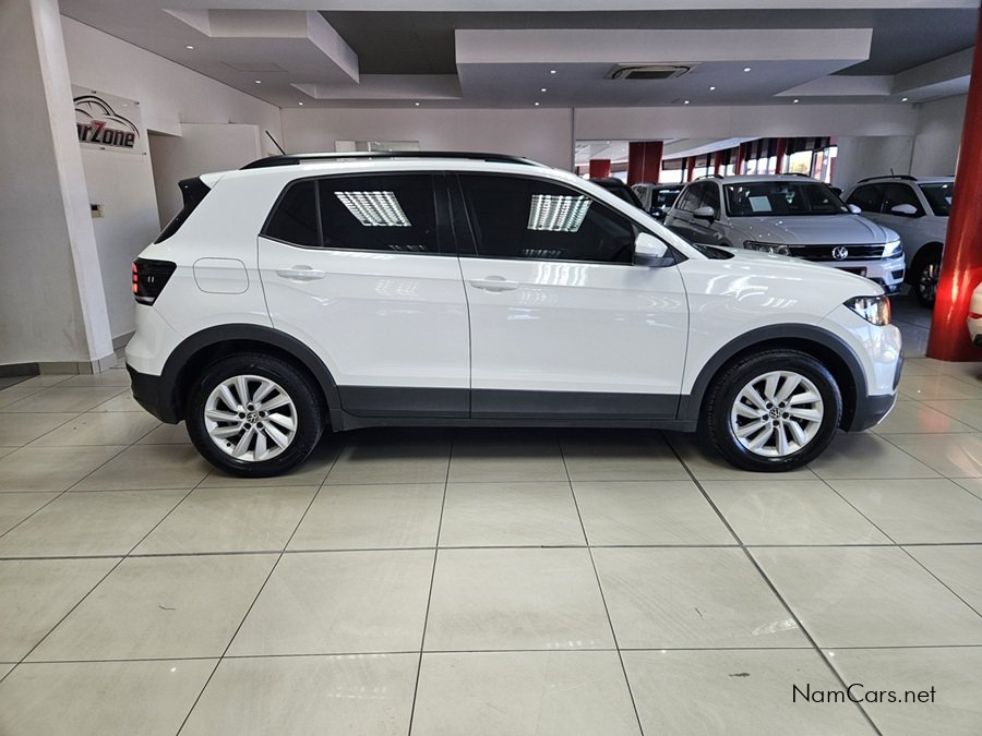 2021 Volkswagen T-Cross photo 3