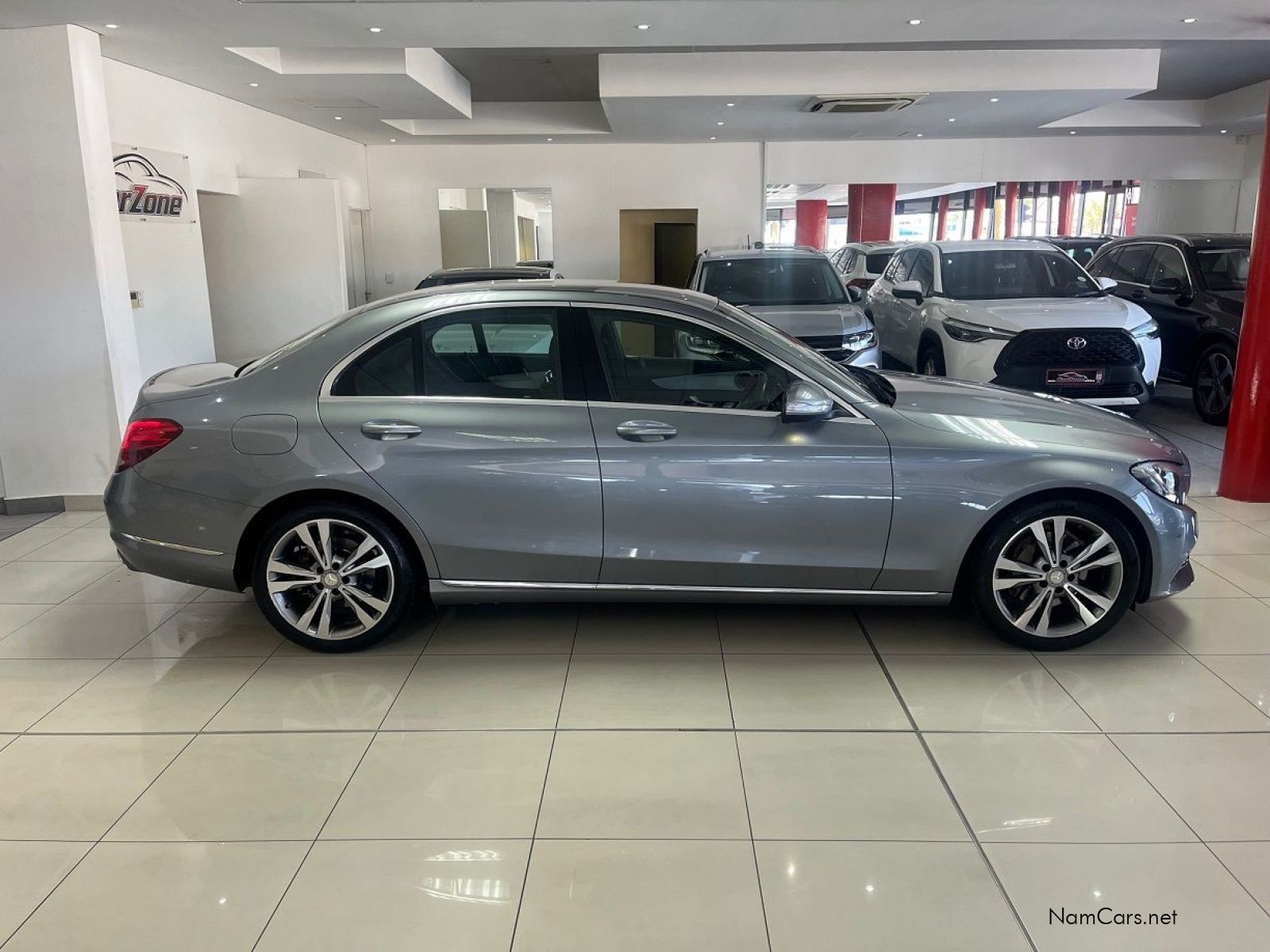 2016 Mercedes-Benz C Class photo 2