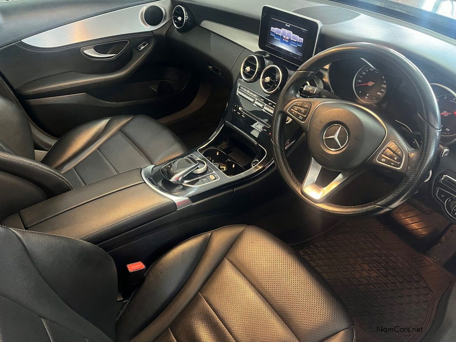 2016 Mercedes-Benz C Class photo 6