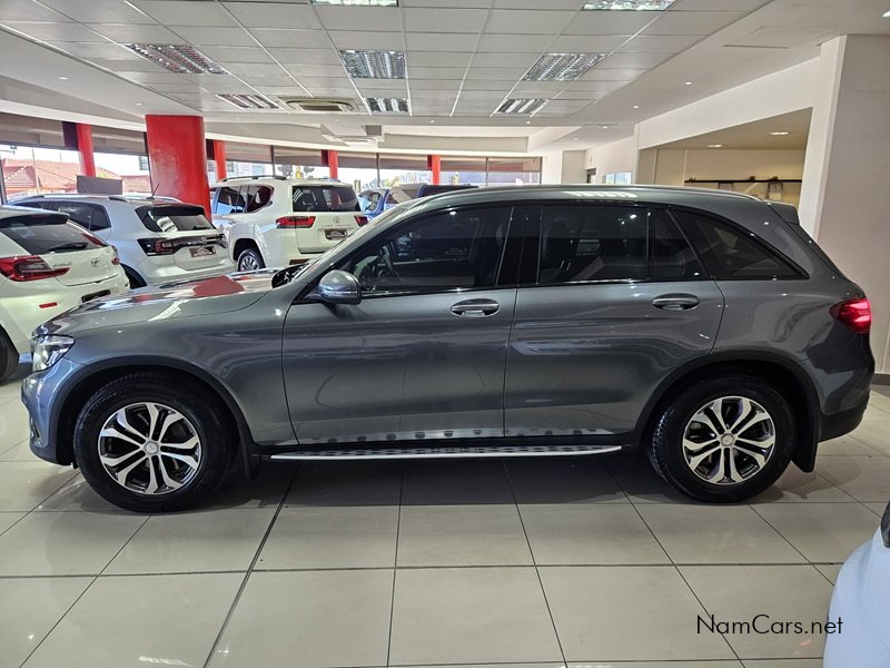 2018 Mercedes-Benz 220 photo 7
