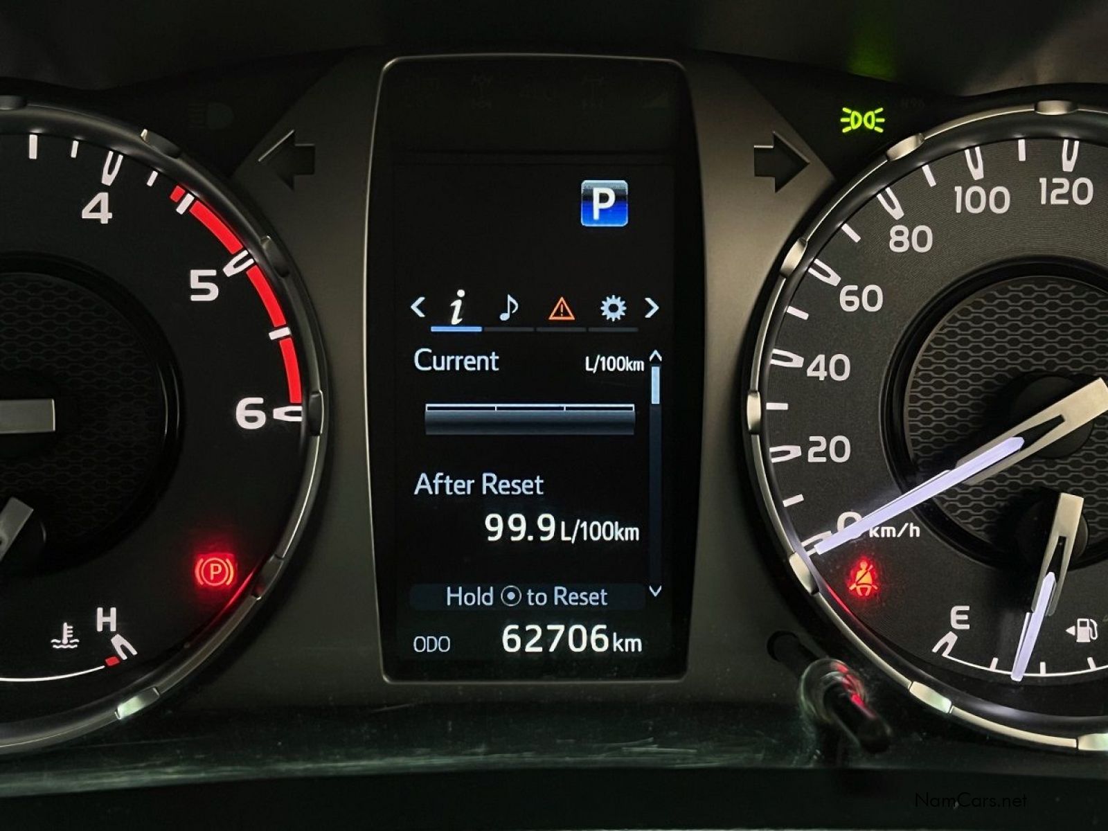2022 Toyota Hilux photo 7