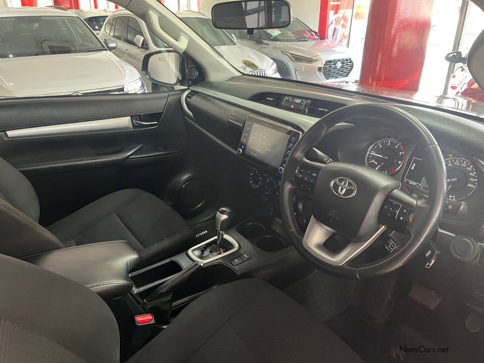 2022 Toyota Hilux photo 8