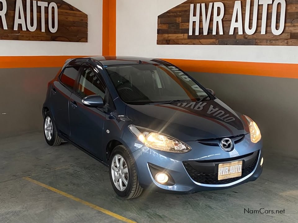 2014 Mazda Demio photo 1