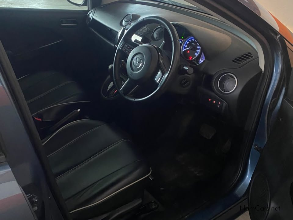 2014 Mazda Demio photo 6