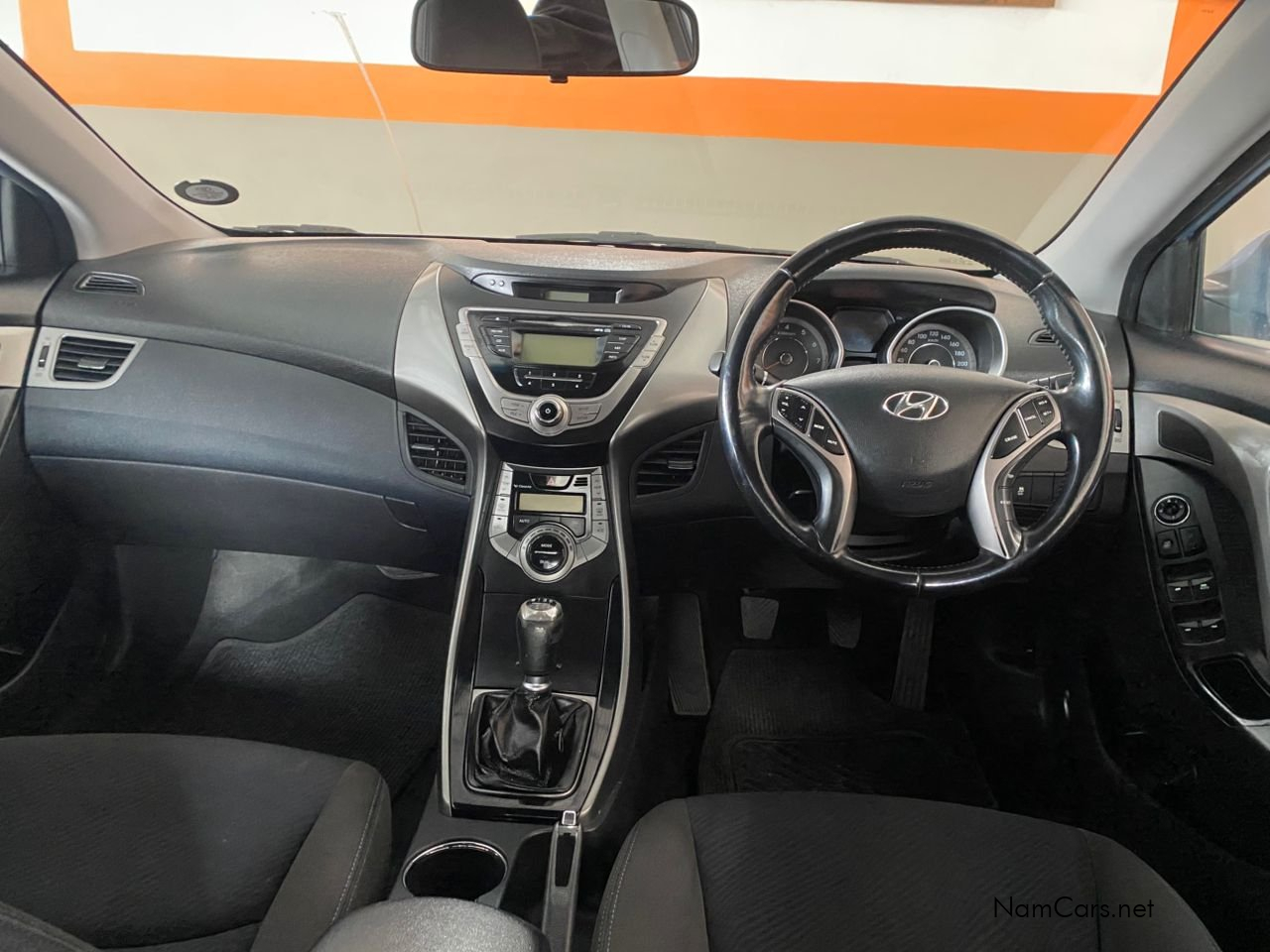 2013 Hyundai Elantra photo 5