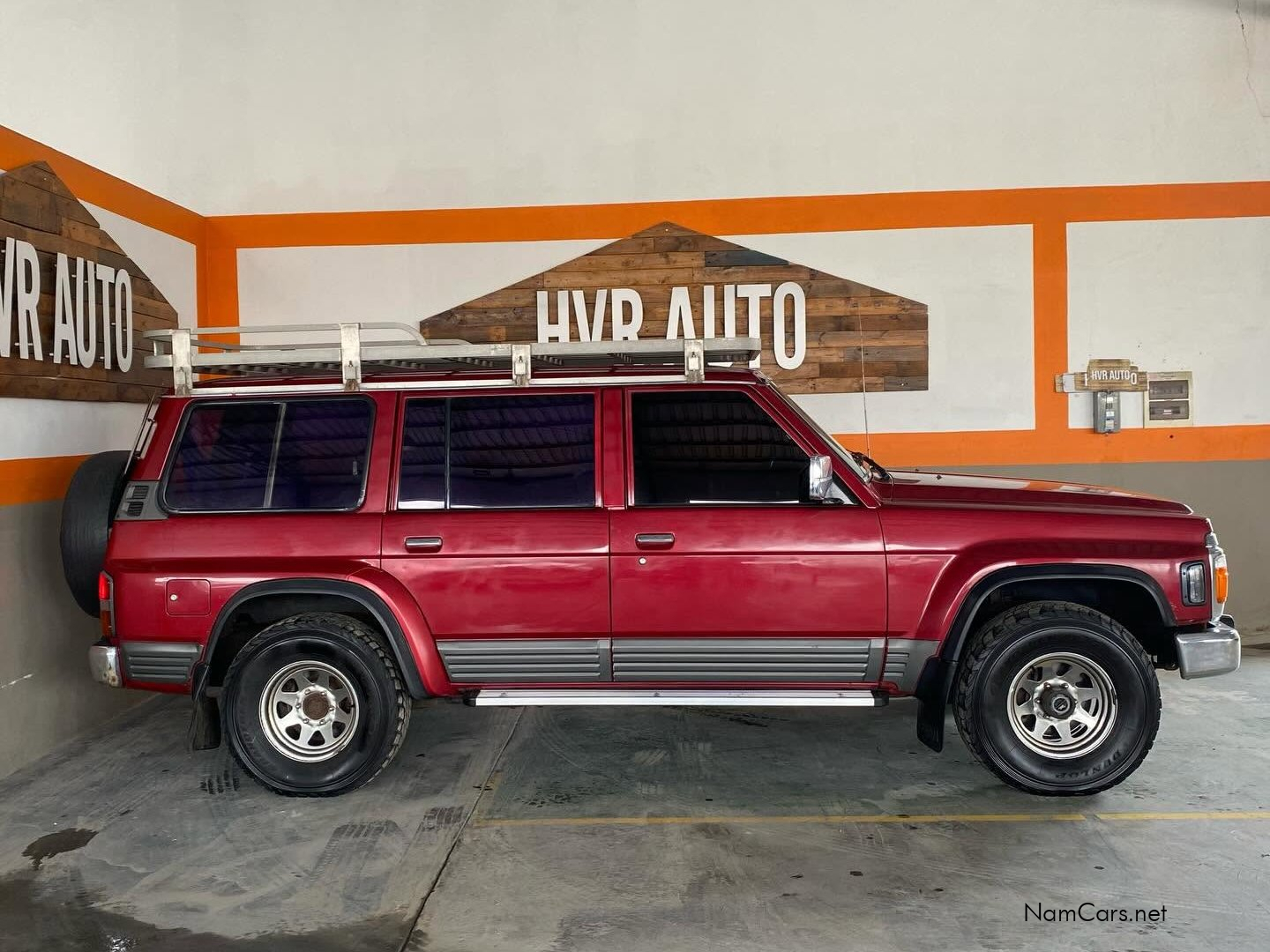 1994 Nissan Patrol photo 2