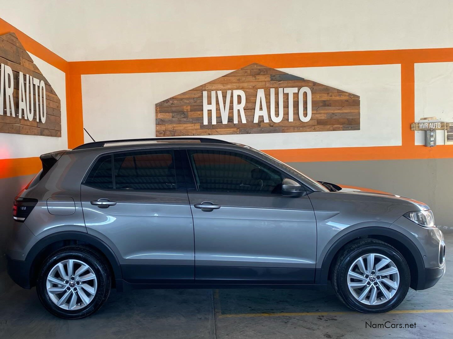2021 Volkswagen T-Cross photo 2