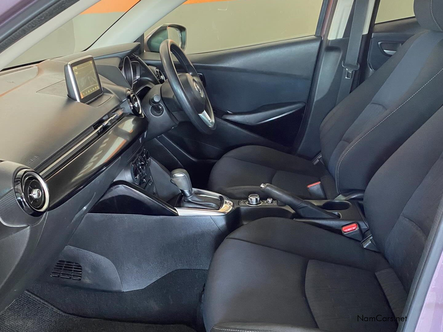 2014 Mazda Demio photo 4