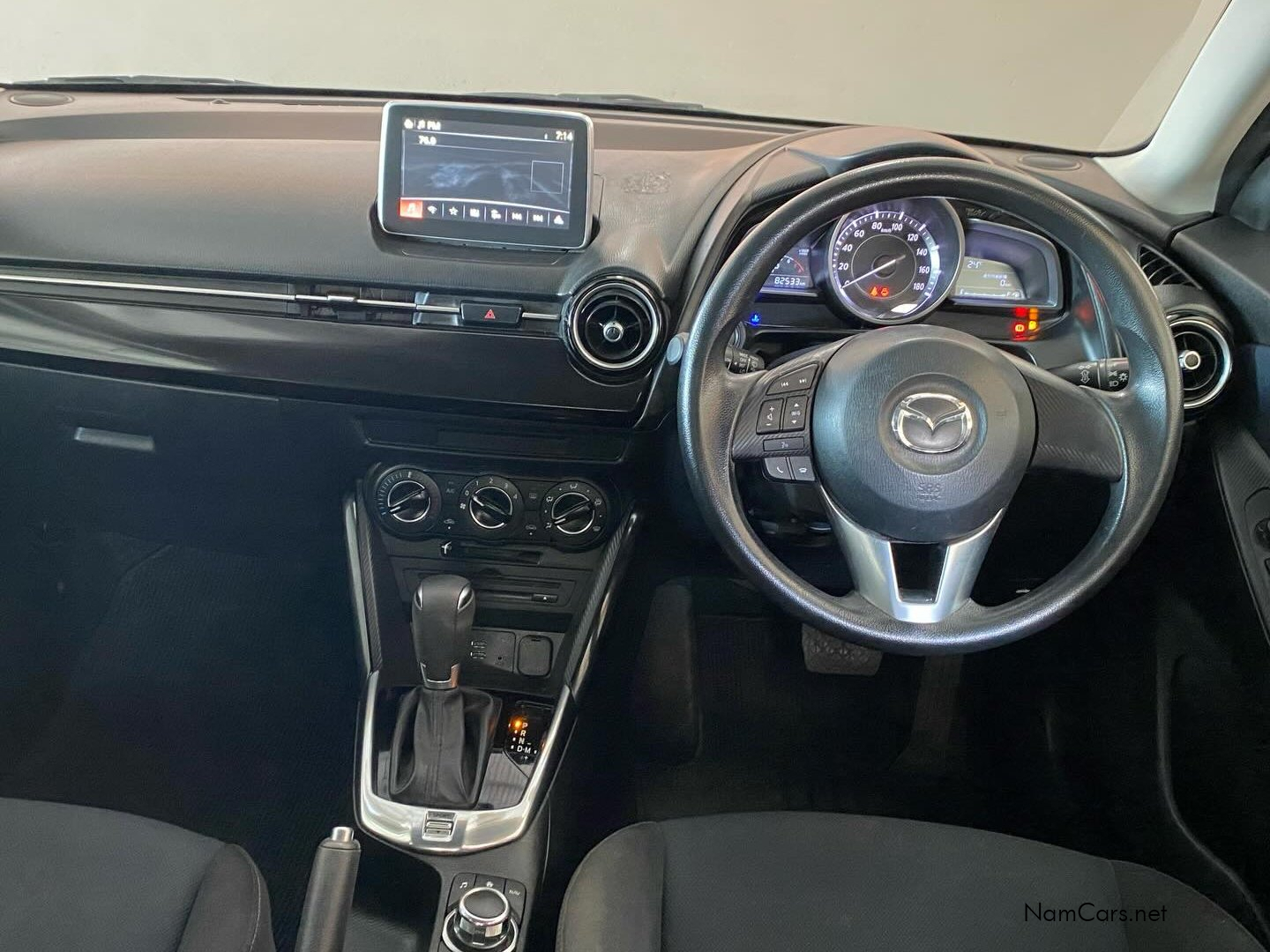 2014 Mazda Demio photo 5