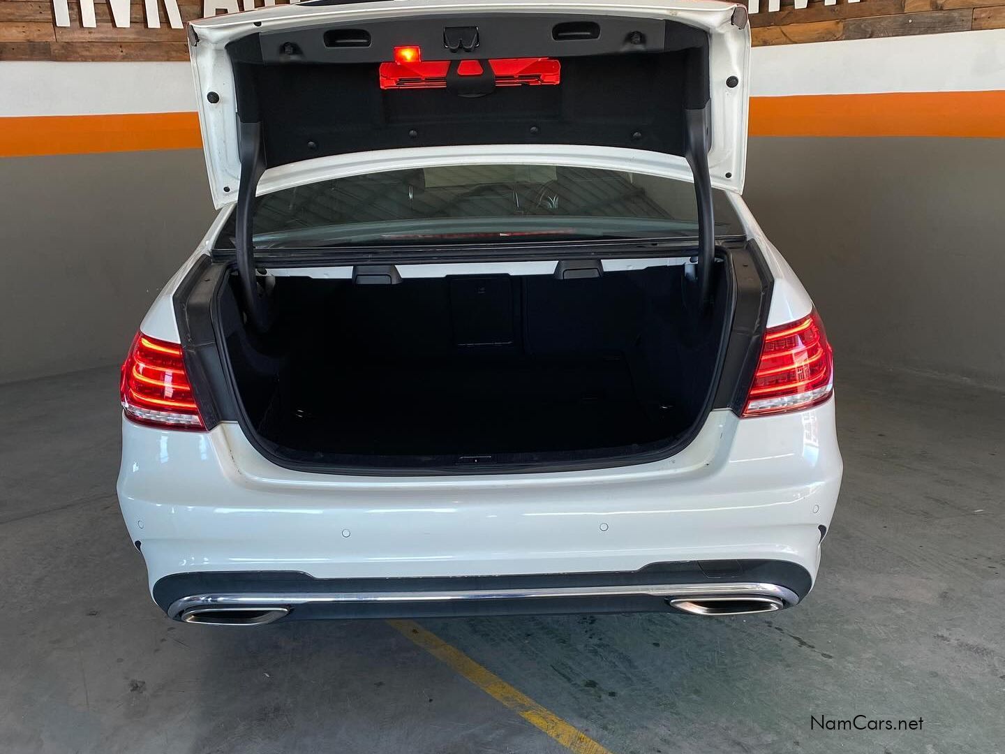2016 Mercedes-Benz E Class photo 7