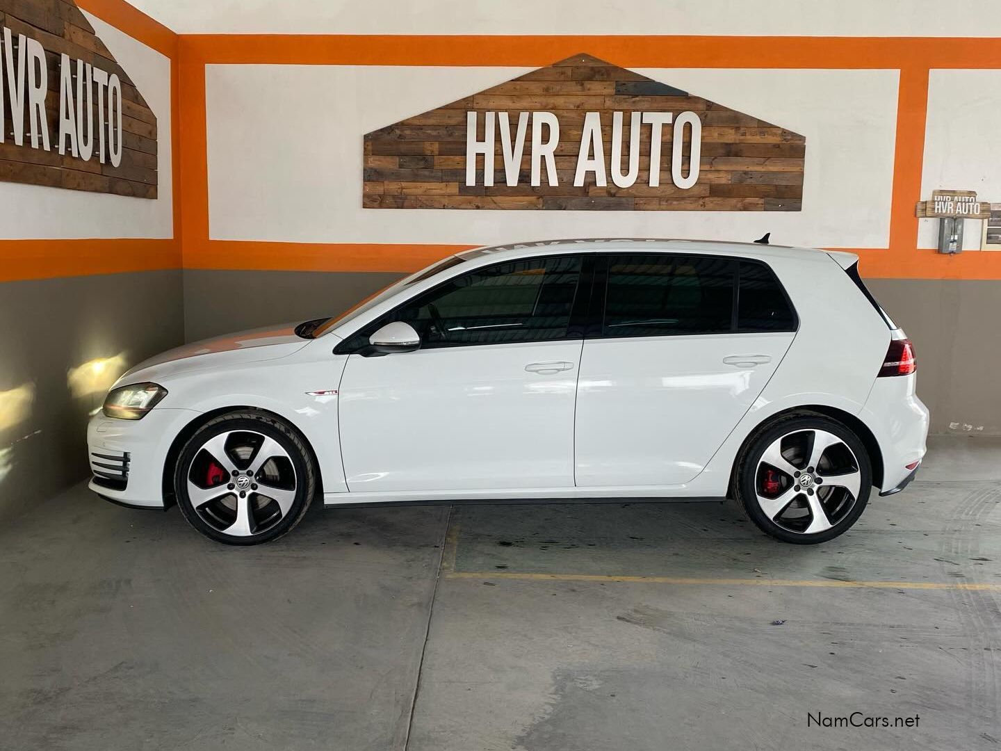 2015 Volkswagen Golf photo 3
