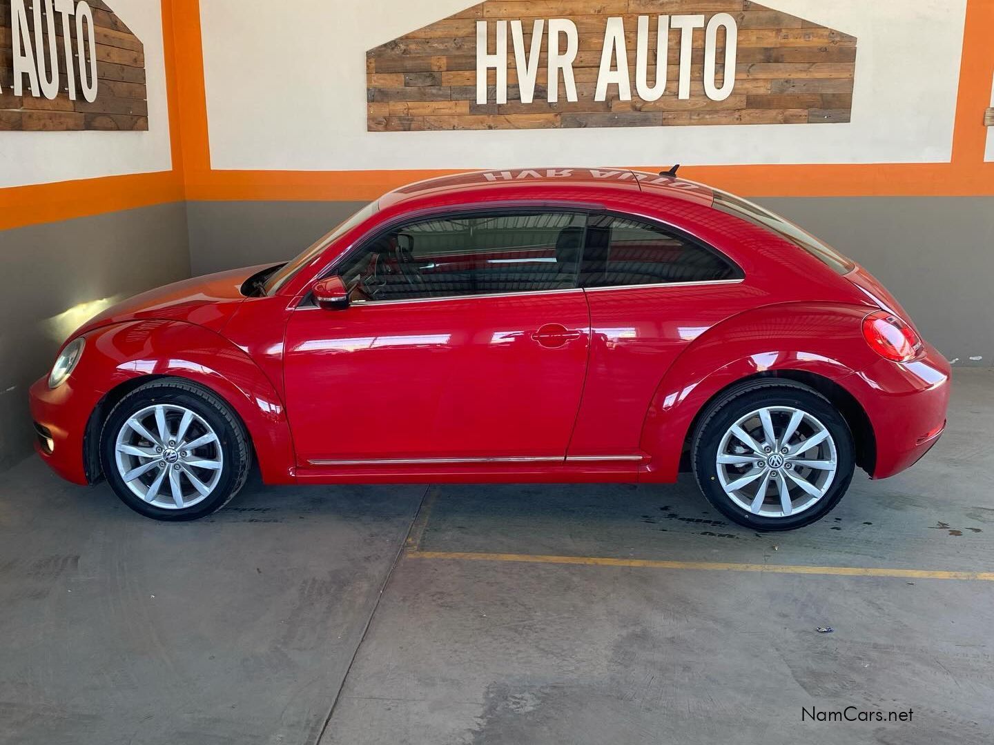 2013 Volkswagen Beetle photo 3