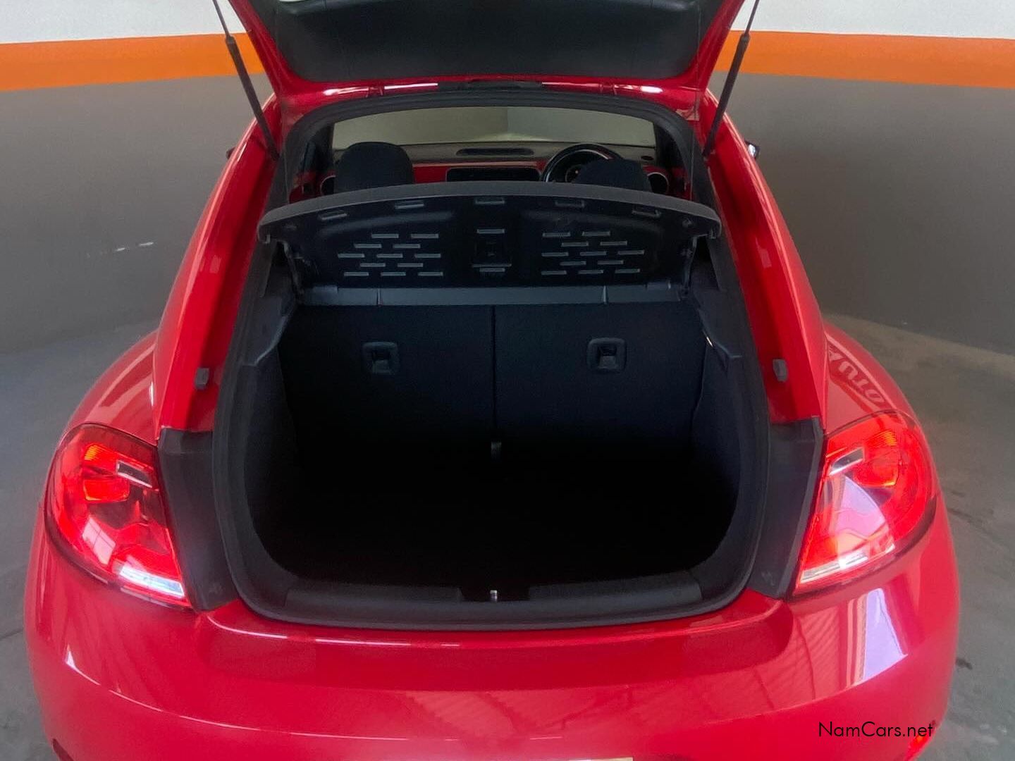 2013 Volkswagen Beetle photo 7