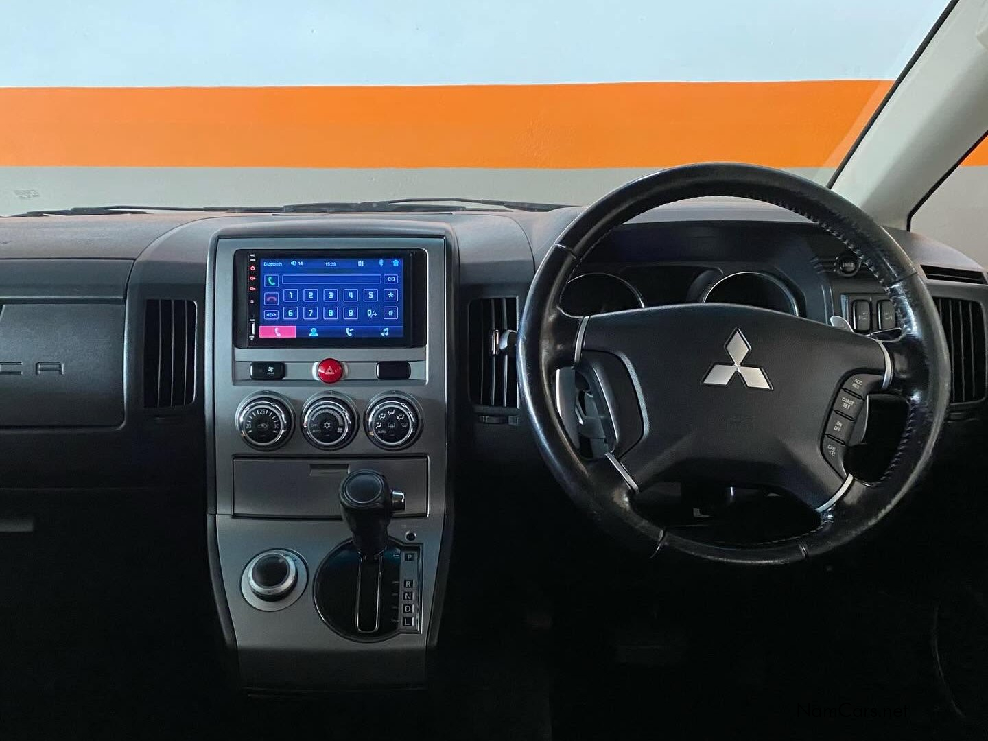 2013 Mitsubishi Delica photo 5