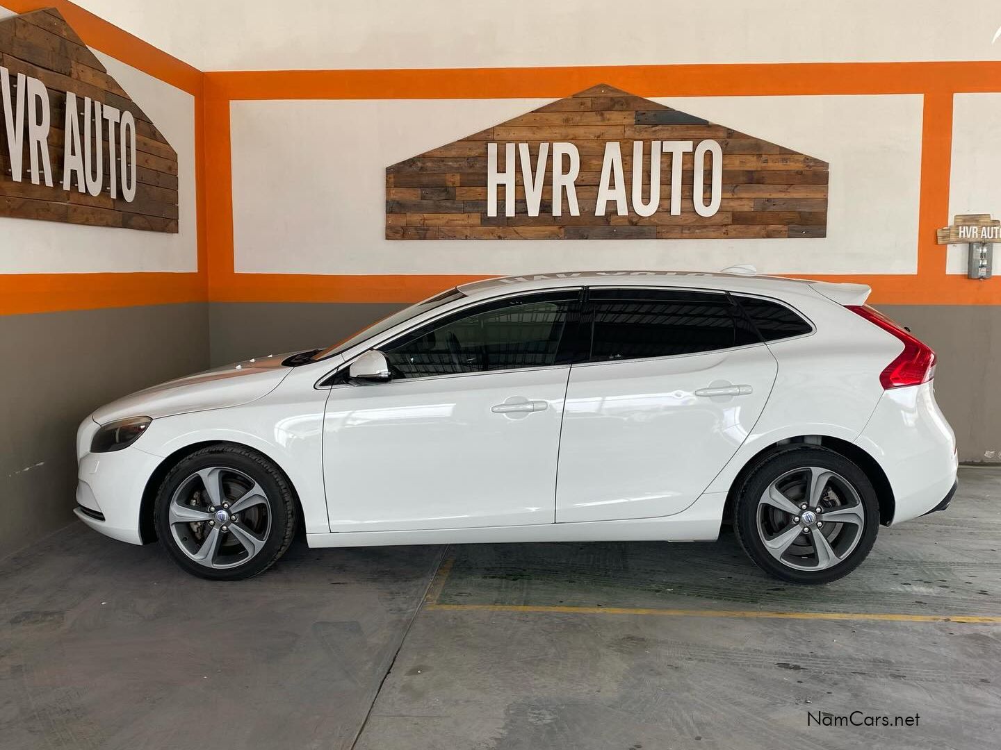 2014 Volvo V40 photo 3