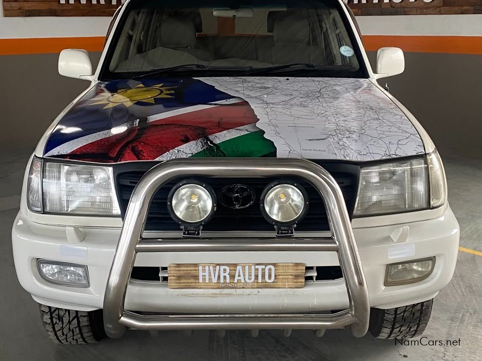 2002 Toyota Land Cruiser photo 2