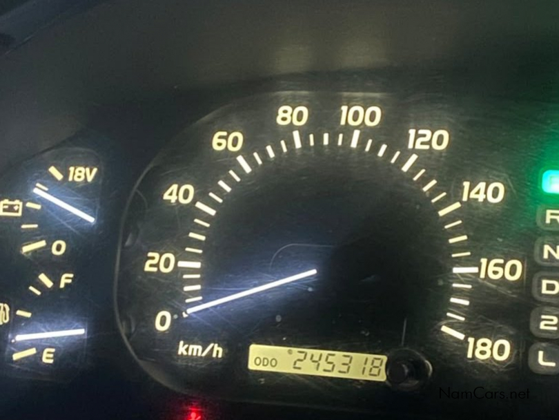 2002 Toyota Land Cruiser photo 7