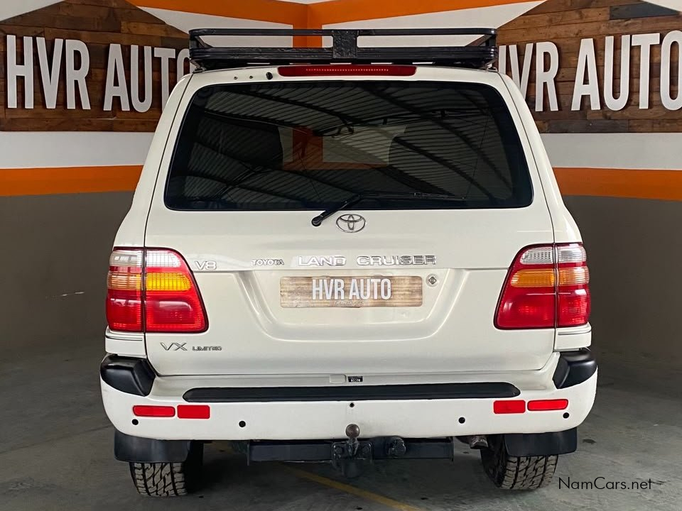 2002 Toyota Land Cruiser photo 9