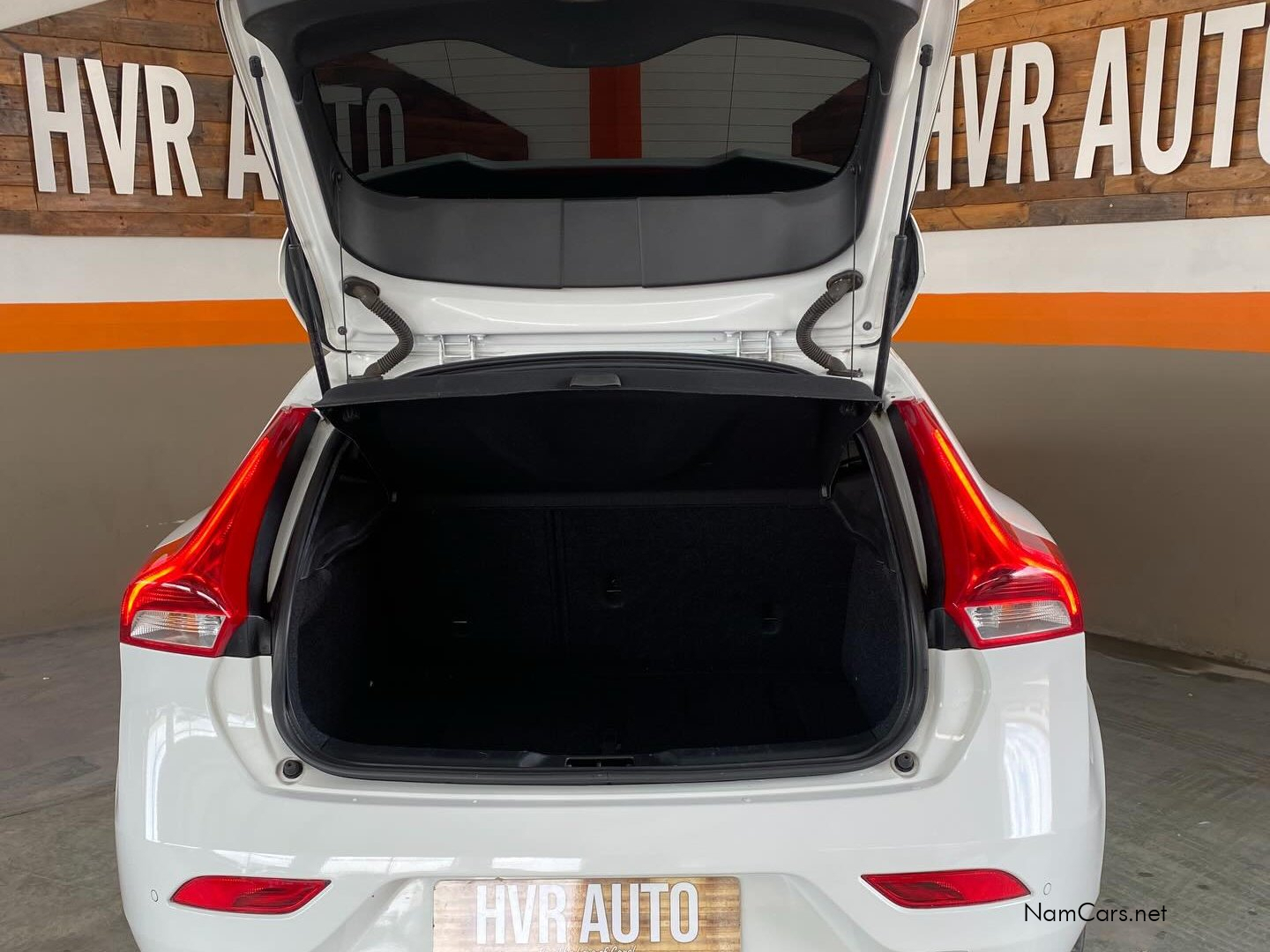 2014 Volvo V40 photo 7