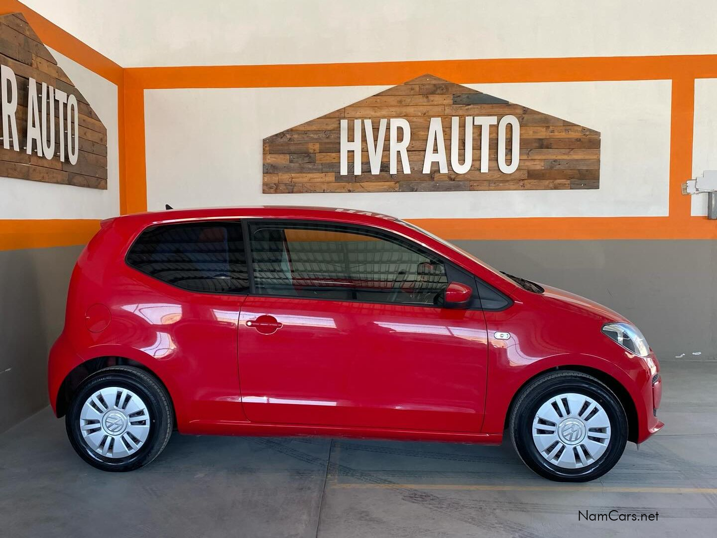 2013 Volkswagen Up photo 2