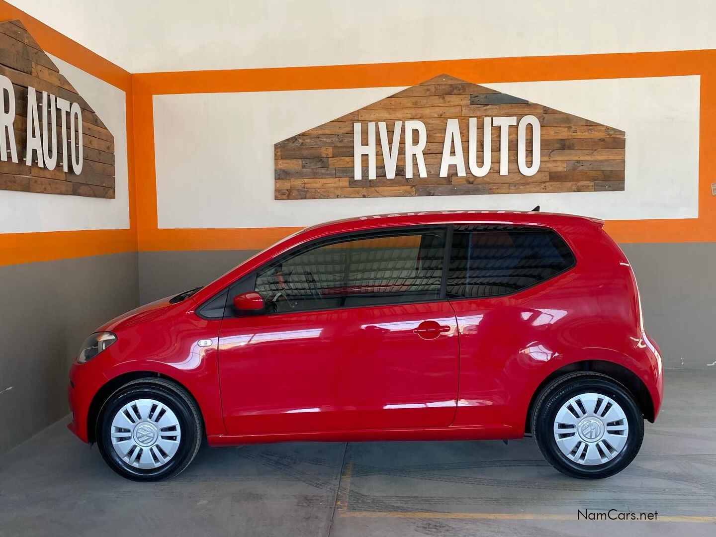2013 Volkswagen Up photo 3