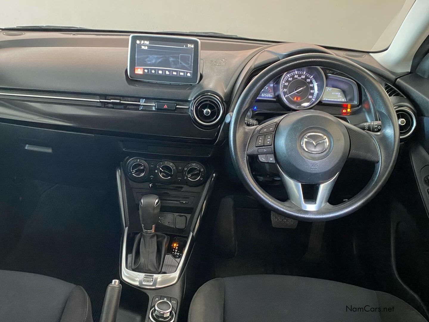 2014 Mazda Demio photo 5