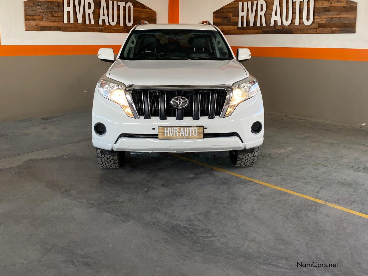 2014 Toyota Prado photo 1