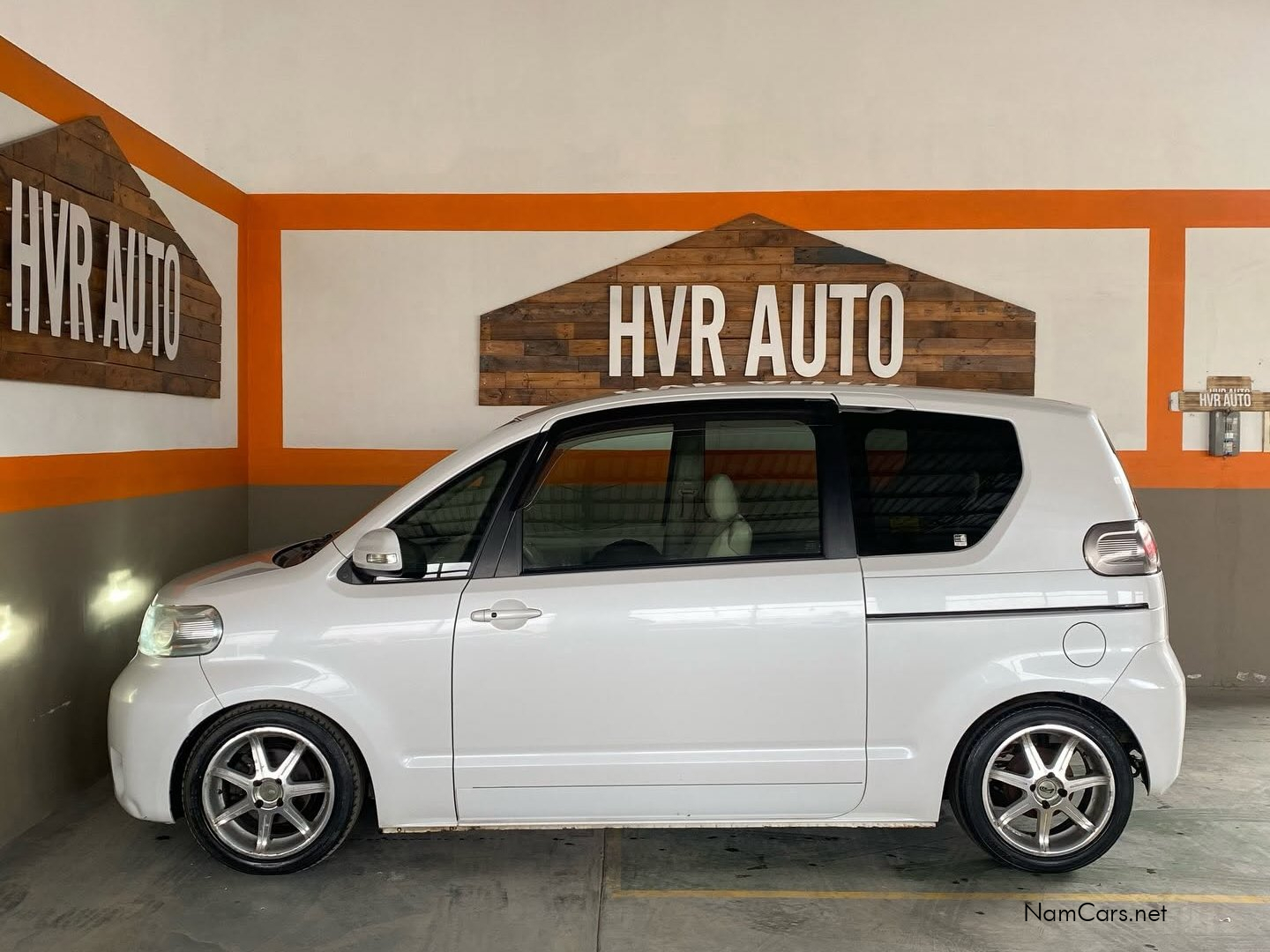 2010 Toyota Porte photo 3