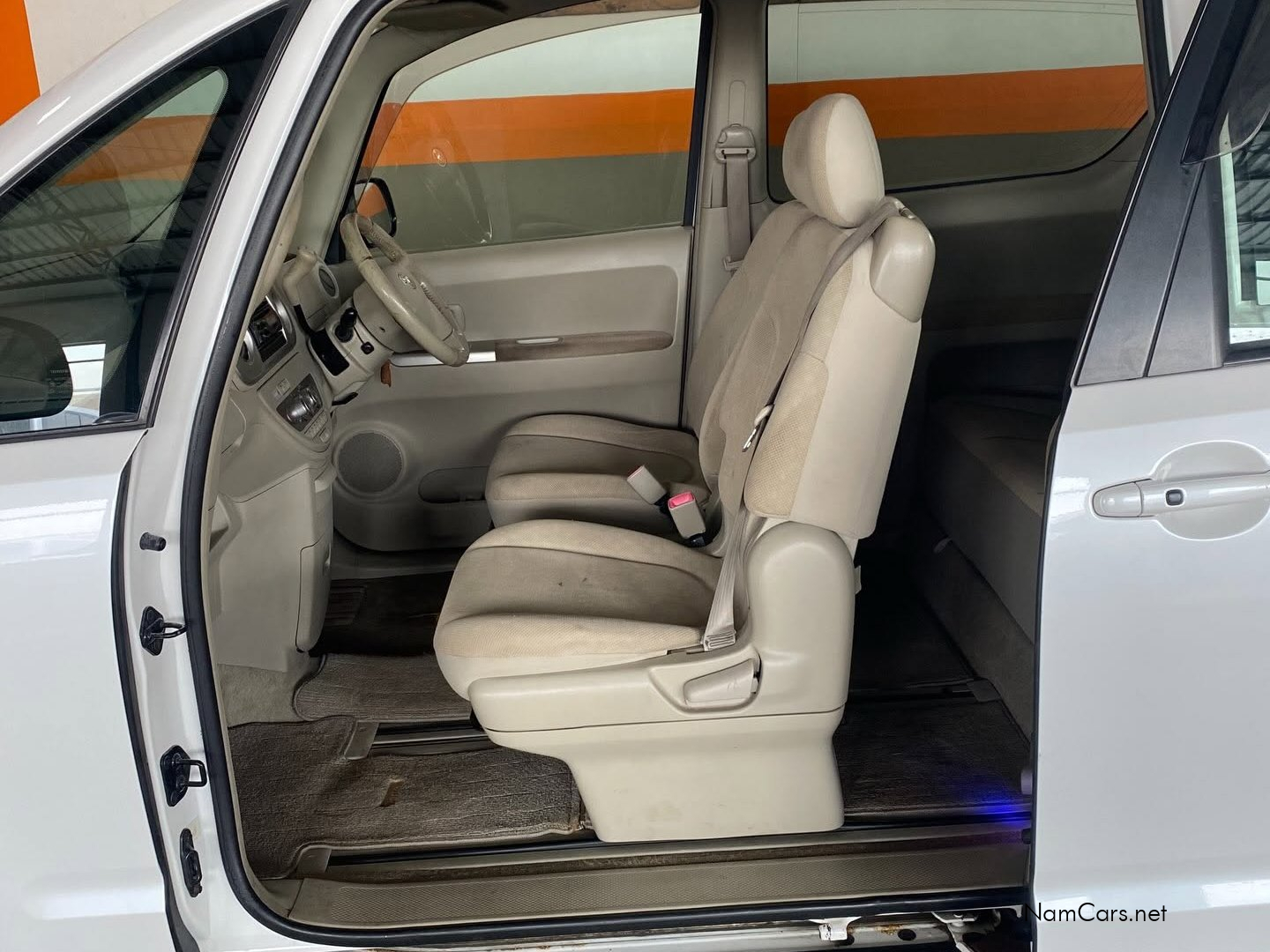 2010 Toyota Porte photo 4