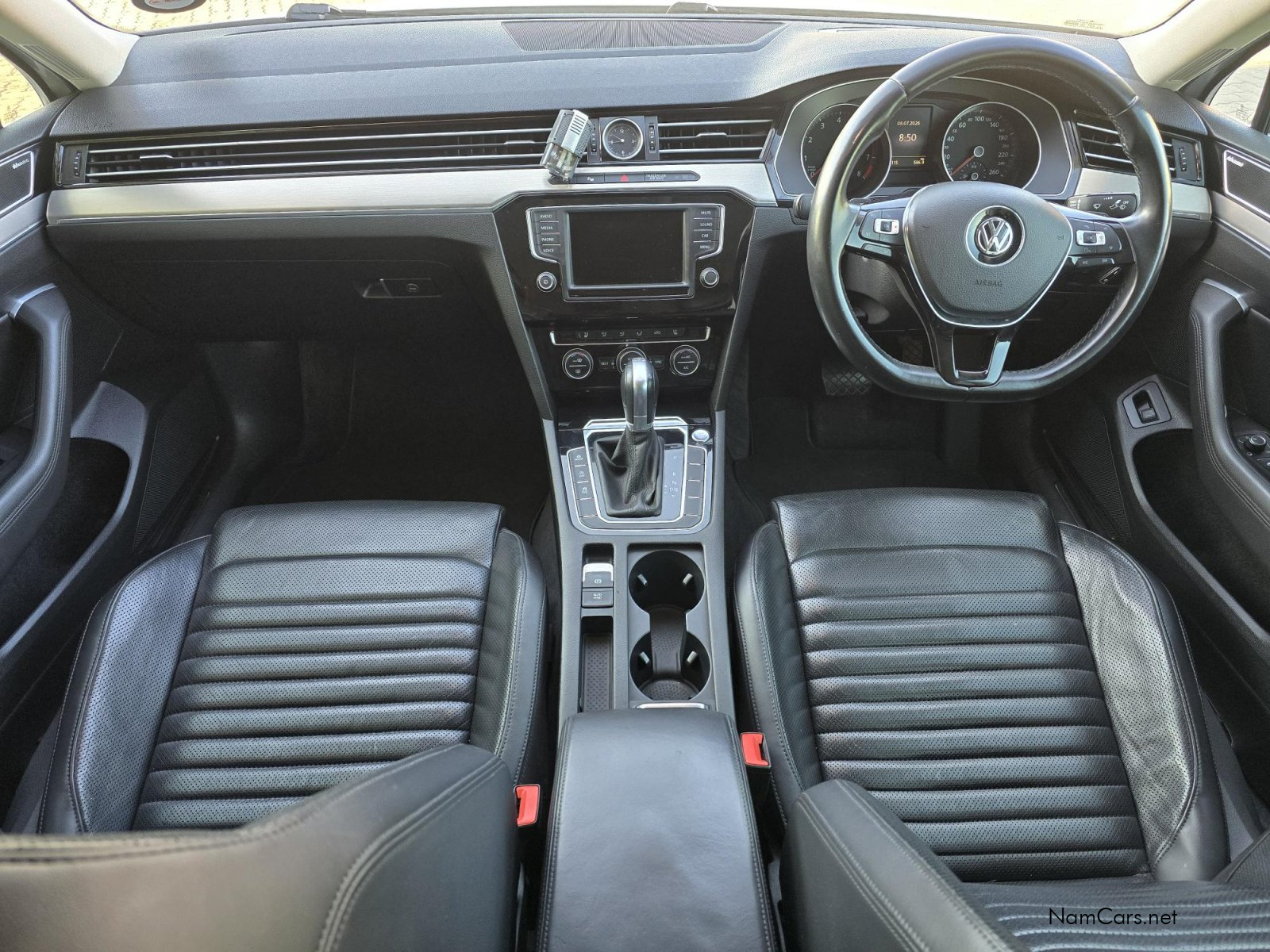 2016 Volkswagen Passat photo 7