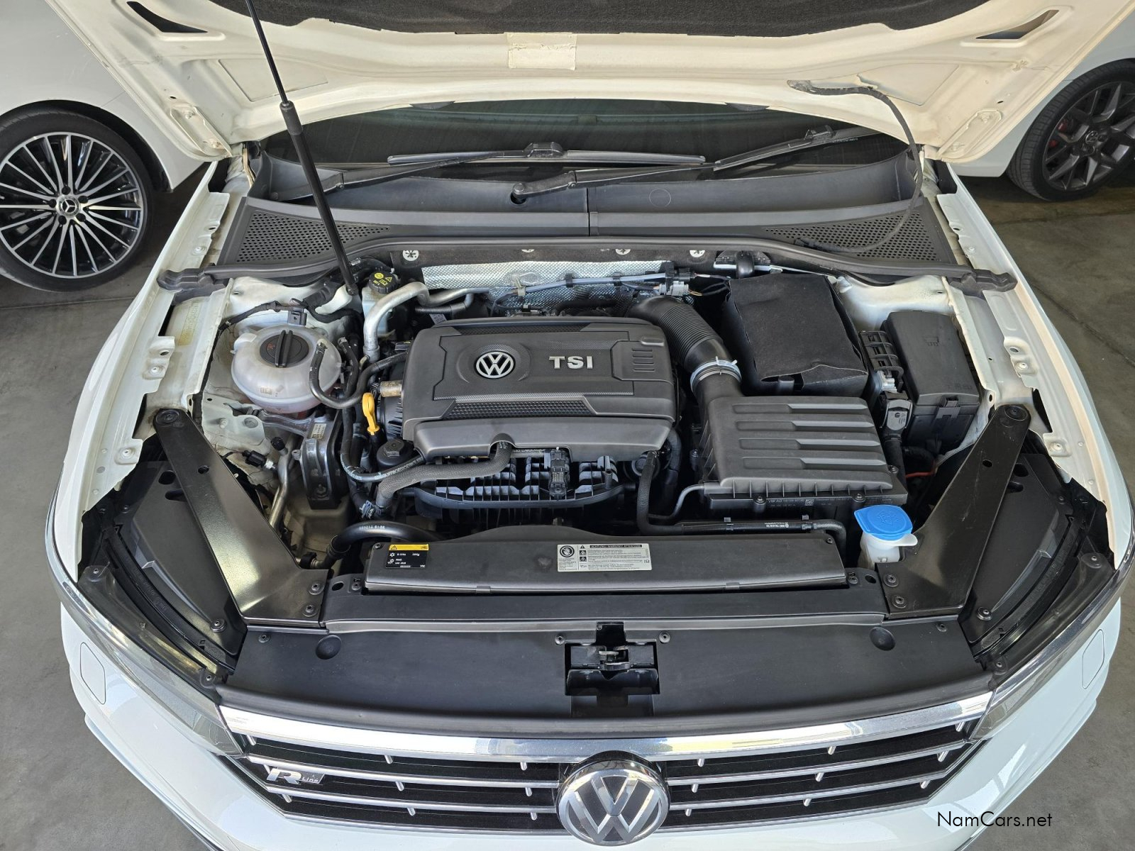 2016 Volkswagen Passat photo 9