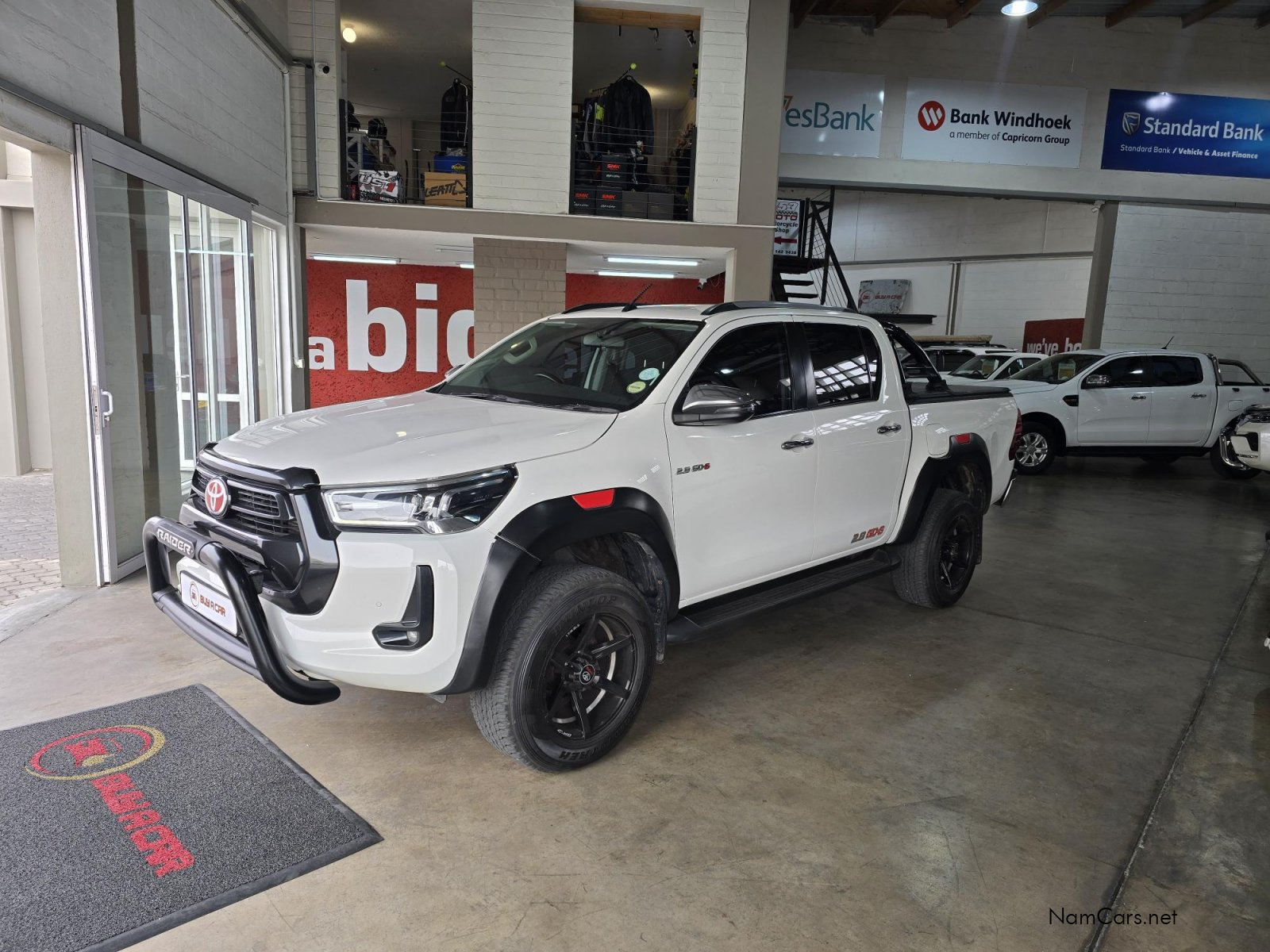 2021 Toyota Hilux photo 3