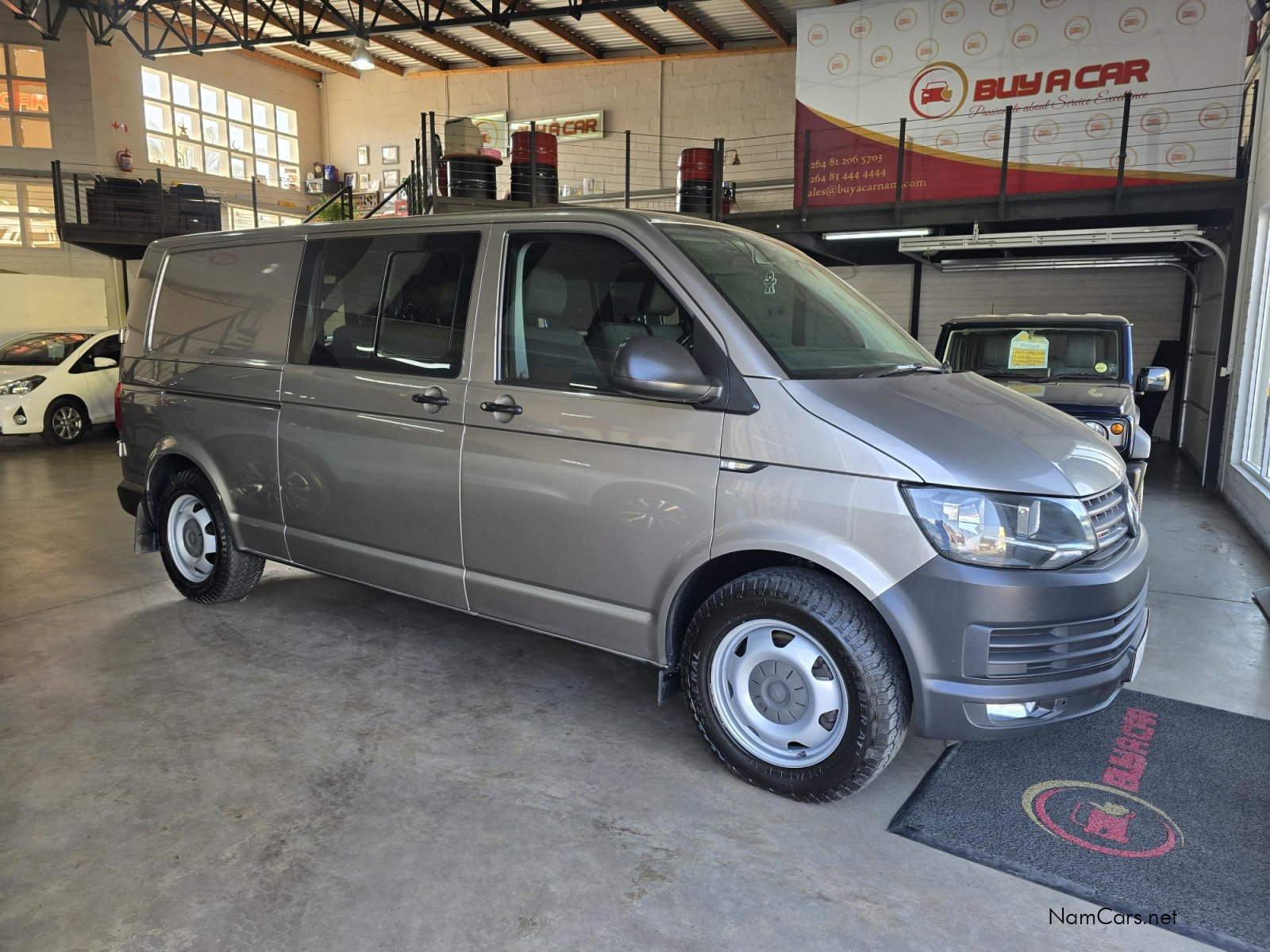 2018 Volkswagen Transporter photo 1