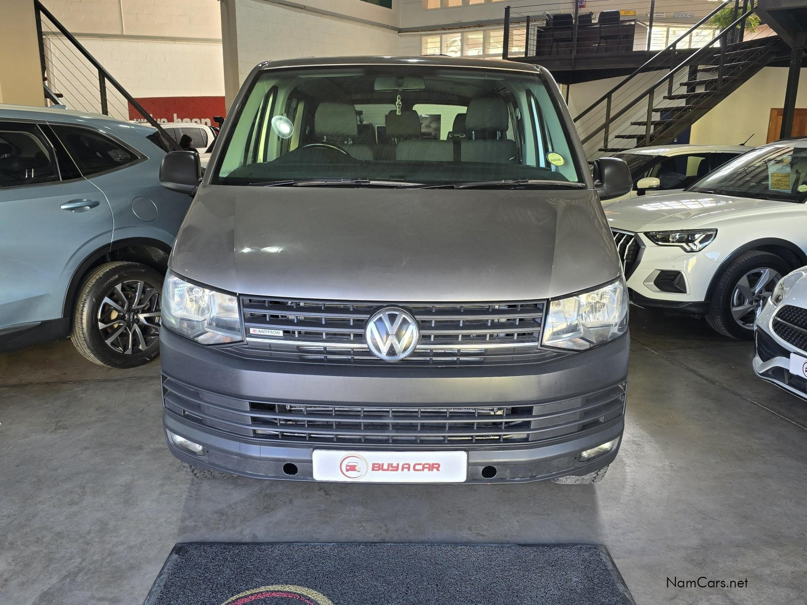 2018 Volkswagen Transporter photo 2